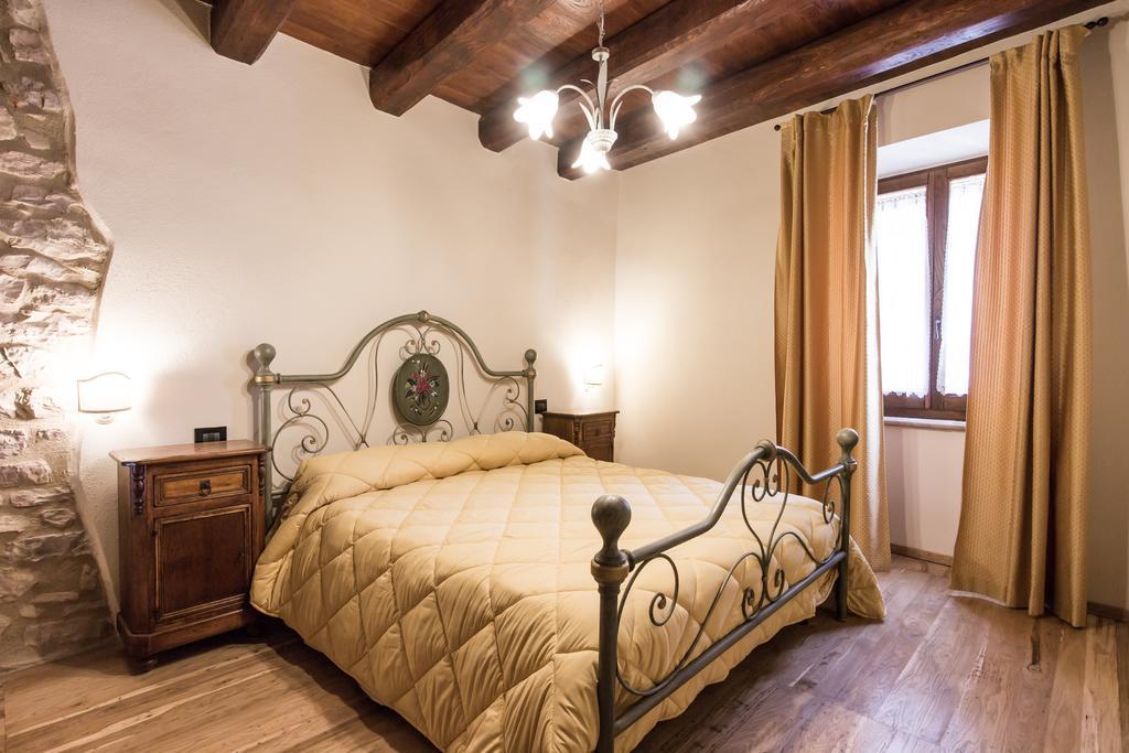 Domus In Castro Bed & Breakfast Montecchio  Rom bilde