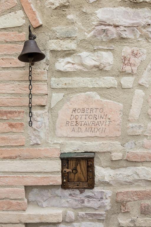 Domus In Castro Bed & Breakfast Montecchio  Eksteriør bilde